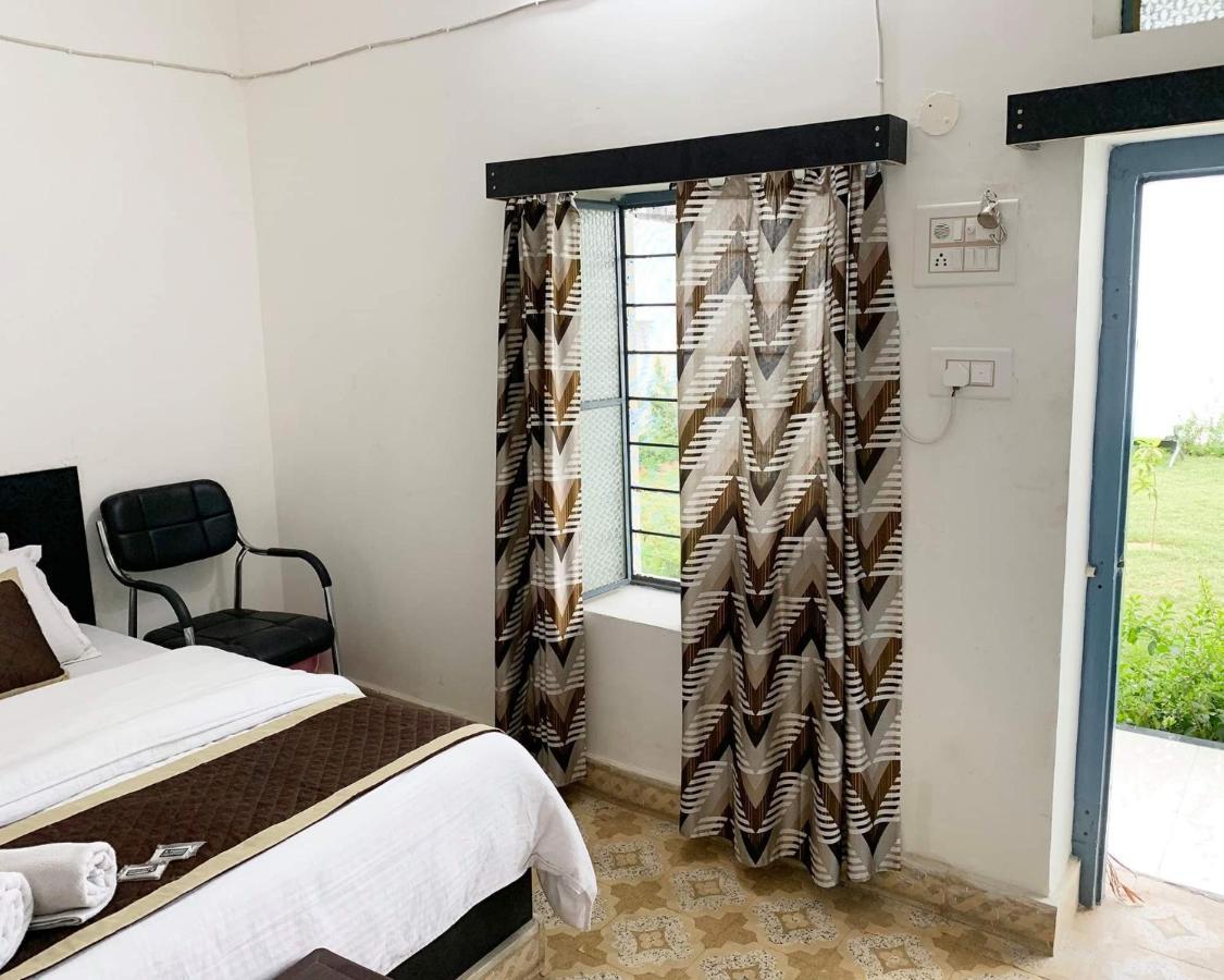 Il Padrino Hotel Пушкар Екстериор снимка