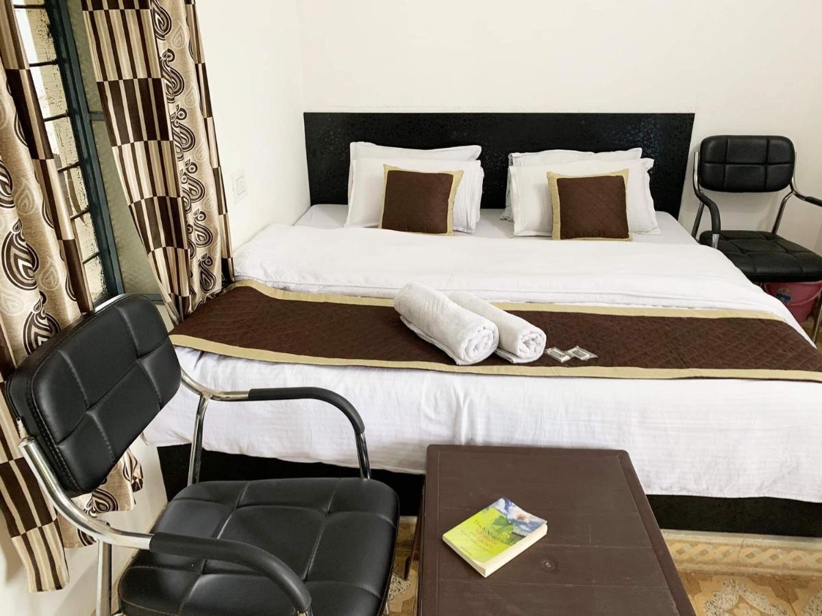 Il Padrino Hotel Пушкар Екстериор снимка